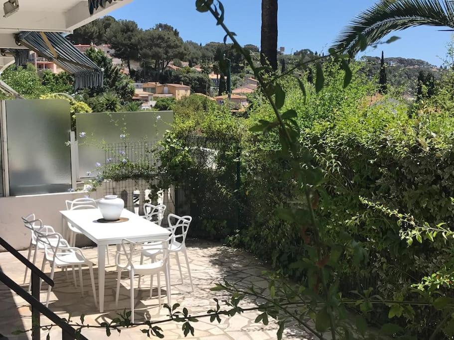 Bandol Roc Beach Vue Mer Grand T3 Face A La Plage Avec Parking المظهر الخارجي الصورة