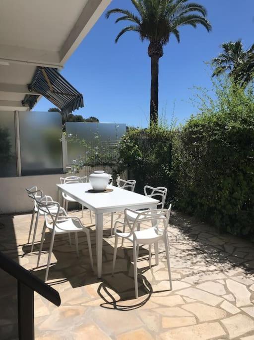 Bandol Roc Beach Vue Mer Grand T3 Face A La Plage Avec Parking المظهر الخارجي الصورة