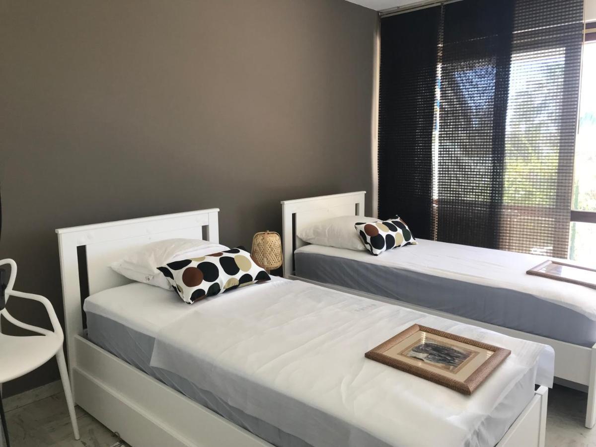 Bandol Roc Beach Vue Mer Grand T3 Face A La Plage Avec Parking المظهر الخارجي الصورة